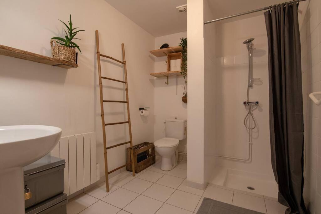 Cabana & Rustique - Proche Macon Nord Vire  Exterior photo